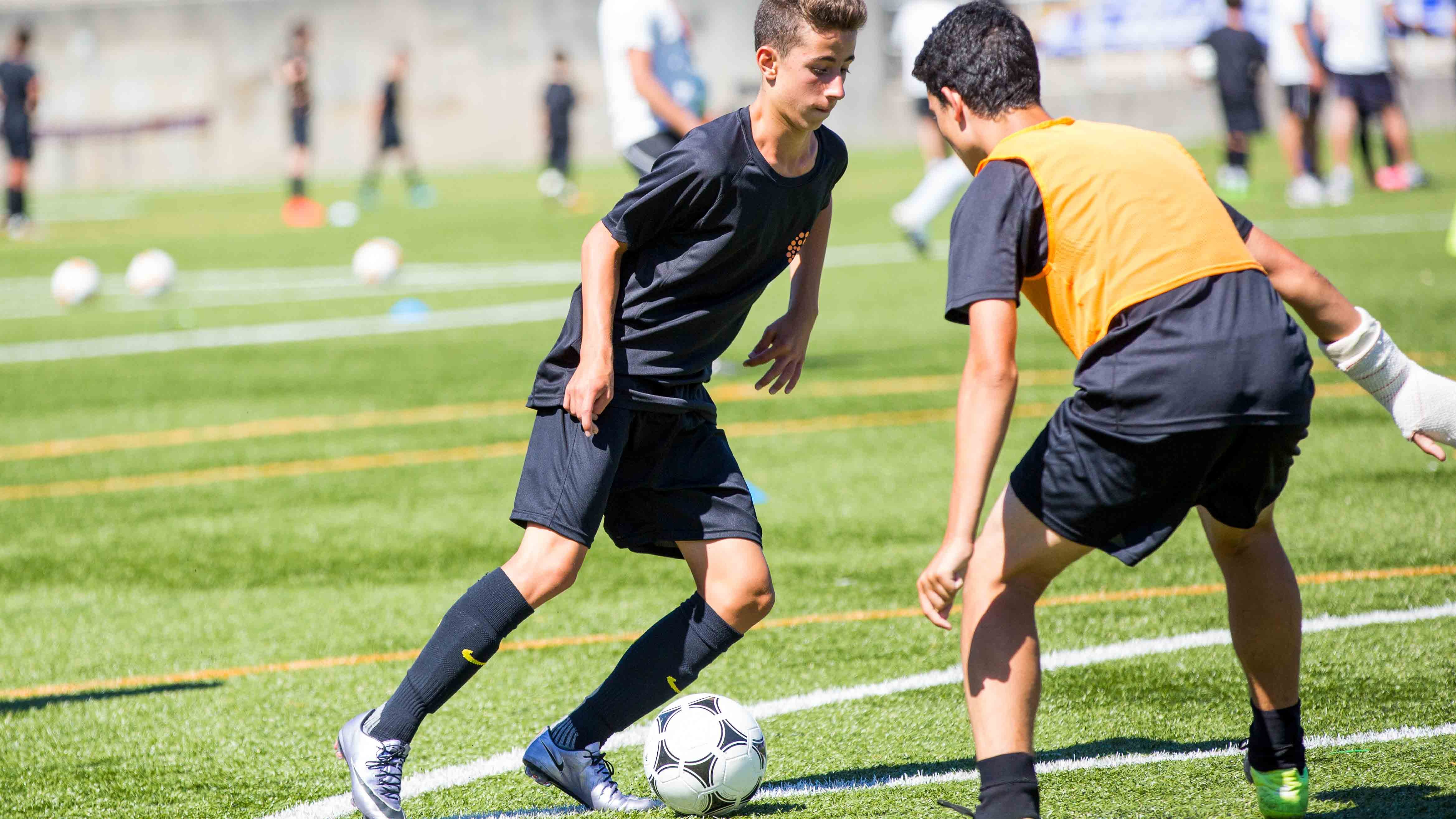 curso-individual-football-training-passe-rece-o-1-toque-e-remate