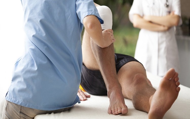 Manipulação das extremidades: efeito da manipulação da articulação tibiofibular proximal e distal na amplitude e função do tornozelo em indivíduos com instabilidade crónica de tornozelo