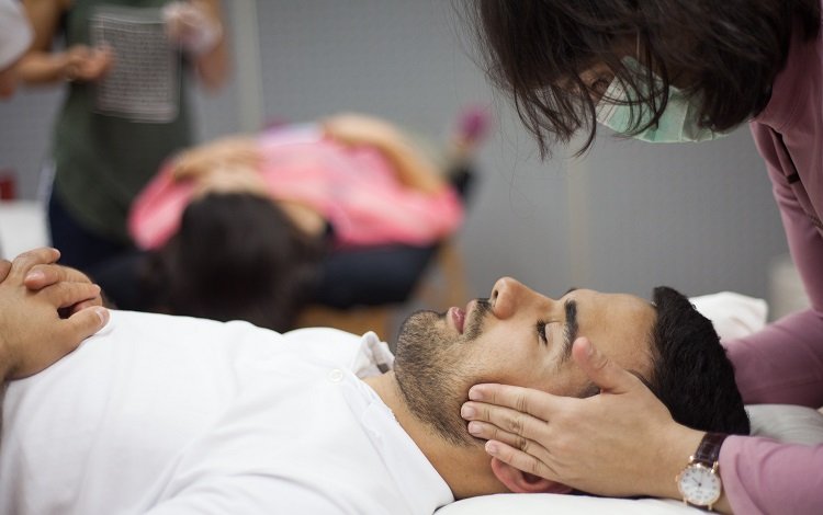 Articulação temporo-mandibular (ATM): dor, disfunção e neuralgia do trigémeo