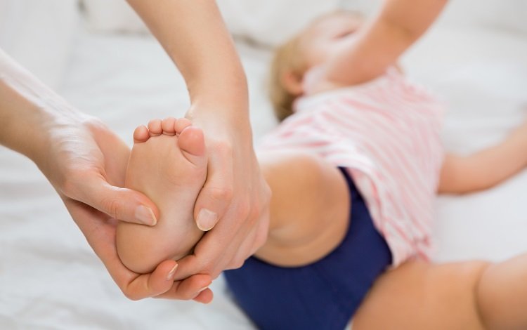 Vigilância para o desenvolvimento infantil bebés menores de 1 mês