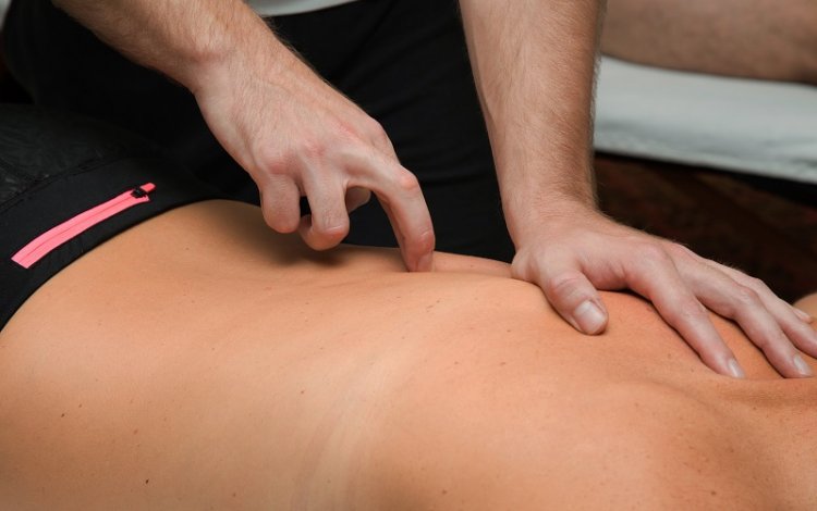 Técnica miofascial de deslizamento em j